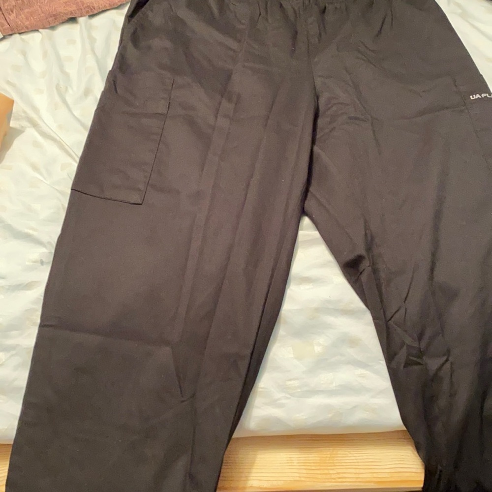 Scrub pants